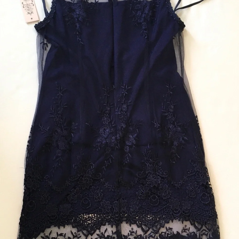 Nanette Lepore Lace Sheath Dress, Sz 10 - Picture 10 of 14